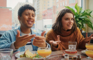 Dating & New York Trailer