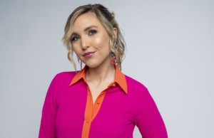 Taylor Tomlinson Set To Host CBS “After Midnight”