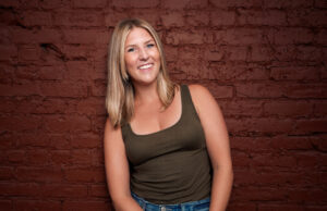 Comedian of the Day (4/19/22): Amanda Van Nostrand