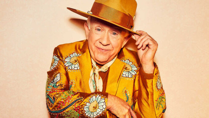 Actor/Comedian Leslie Jordan Dies At Age 67 In Car Accident