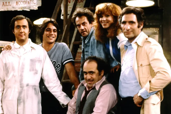 “Taxi” Cast Reunite 40 Years After Show Ends