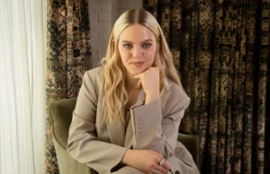 Reneé Rapp Announces “The Sex Lives of College Girls” Departure After Season 3