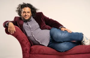 UTA Signs Comedian Felipe Esparza