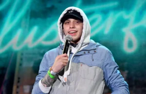 Pete Davidson Signs w/ WME