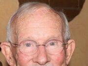 Comedian Tom Smothers Has Passed Away at Age 86