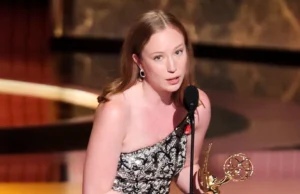 Hannah Einbinder Wins Outstanding Supporting Actress In A Comedy Series At 77th Emmy Awards