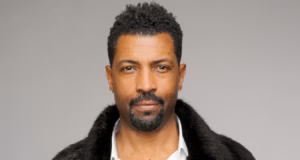 Deon Cole Gets Candid About Hollywood, Family, Average Joe & His Career Journey on Sway’s Universe